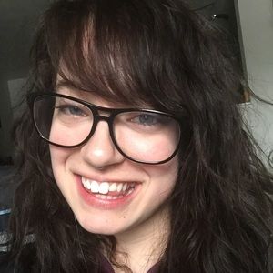 Meet your Posher, Michaela